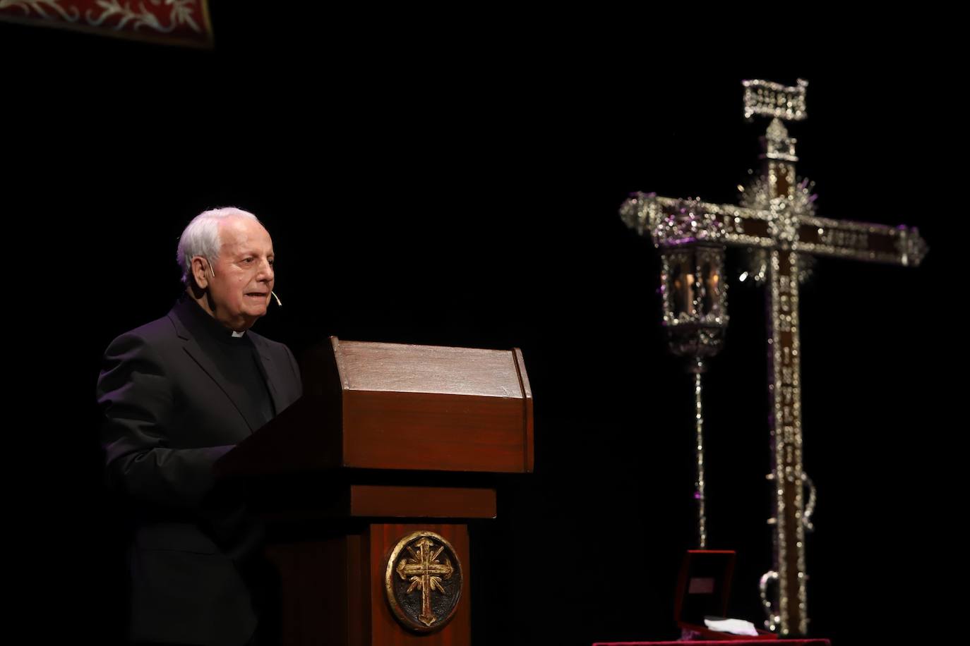Fotos: el sentido anuncio de Juan José Primo Jurado de la Semana Santa de Córdoba