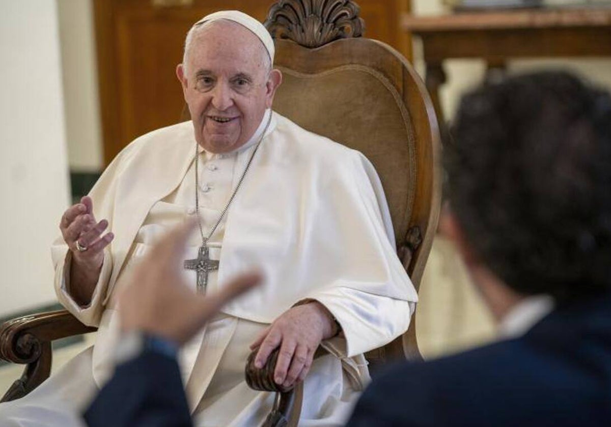 El Papa Francisco en una entrevista con el corresponsal de ABC