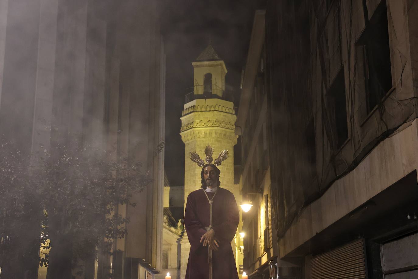 Fotos: el solemne traslado de las imágenes de la Sentencia a su nueva casa de hermandad en Córdoba