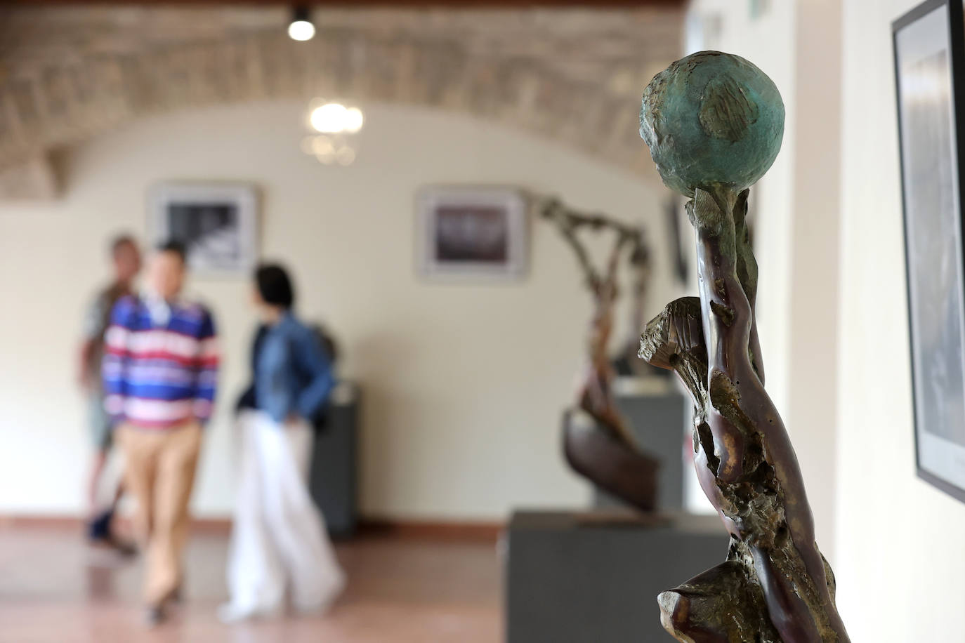 Fotos: la impactante exposición de la escultura de Aurelio Teno en Córdoba