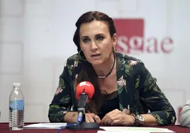 Yolanda Díaz apuesta por una experta en inmigración para confrontar a Irene Montero en las europeas