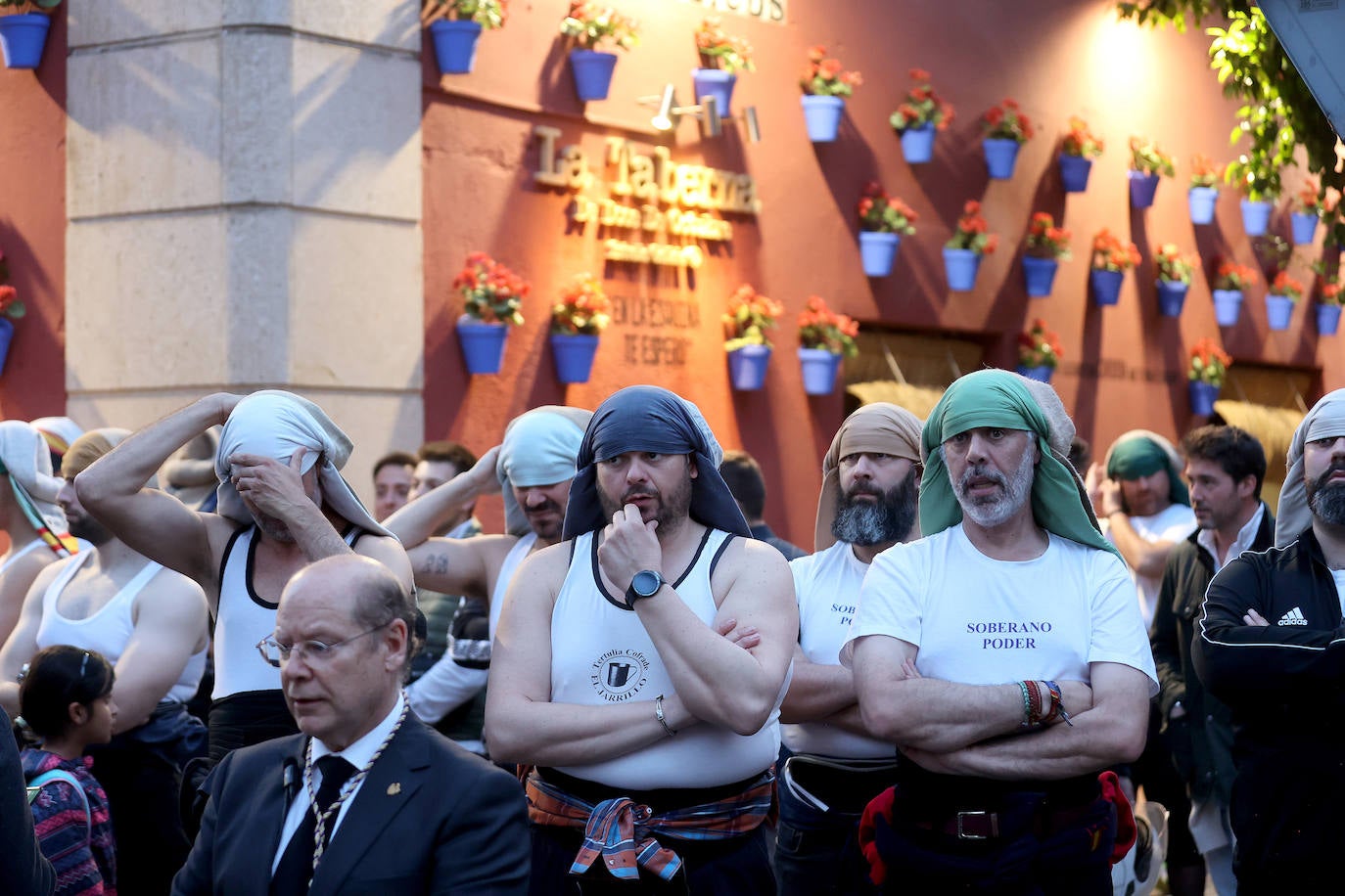 Fotos: el íntimo vía crucis del Señor del Soberano Poder de Córdoba