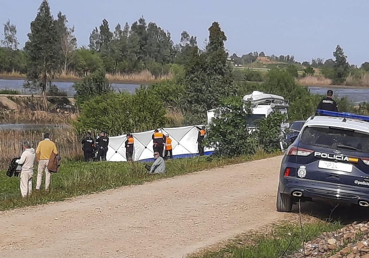 Encuentran un cuerpo en el tramo del Guadiana donde buscaban al menor  desaparecido en Badajoz