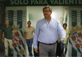 El expresidente del Córdoba CF, Javier González Calvo, se presentará a las elecciones de la Federación Española