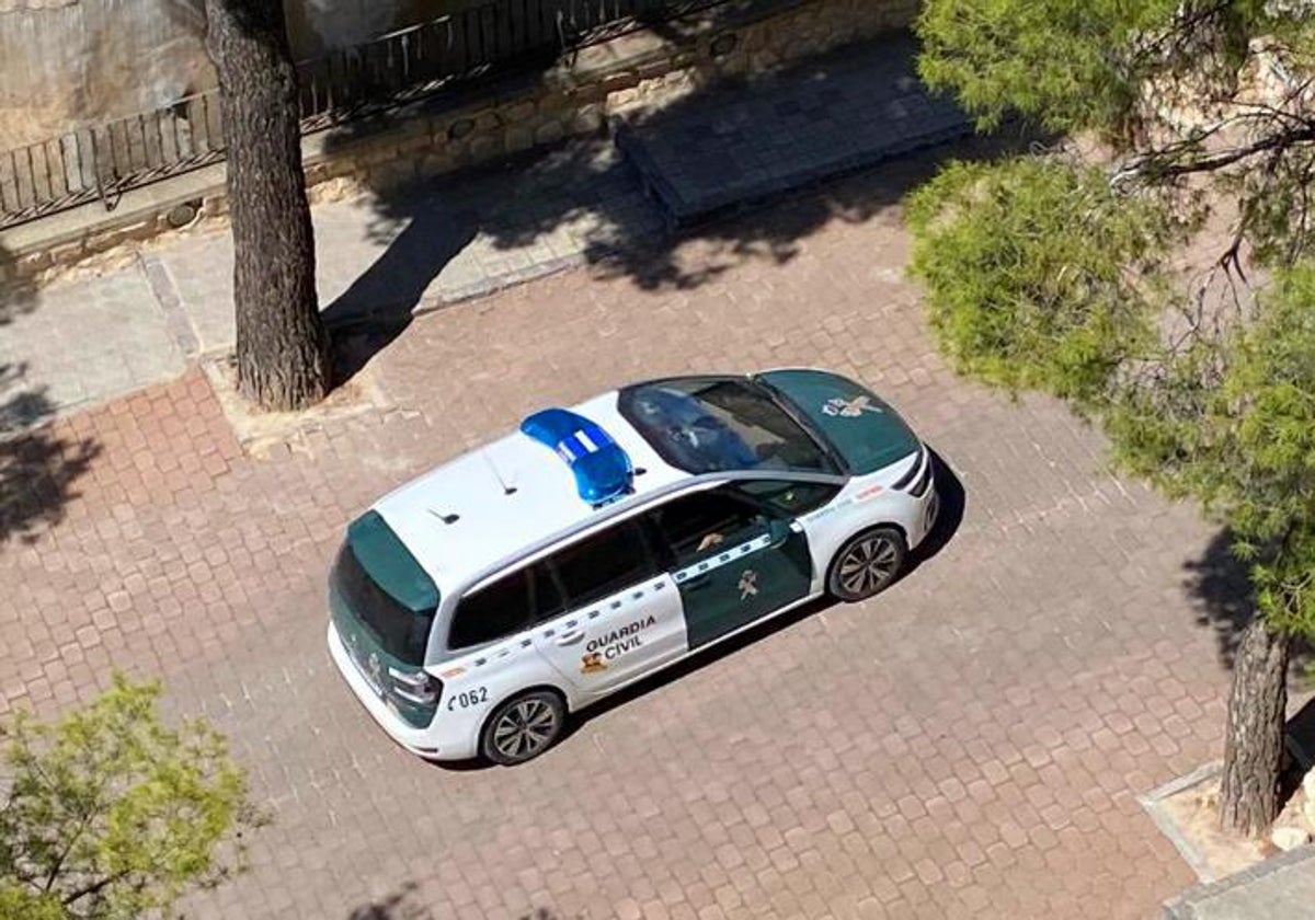 Un vehículo de la Guardia Civil durante una intervención en la provincia de Alicante.