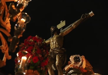 Fotos: el solemne vía crucis del Cristo de la Providencia