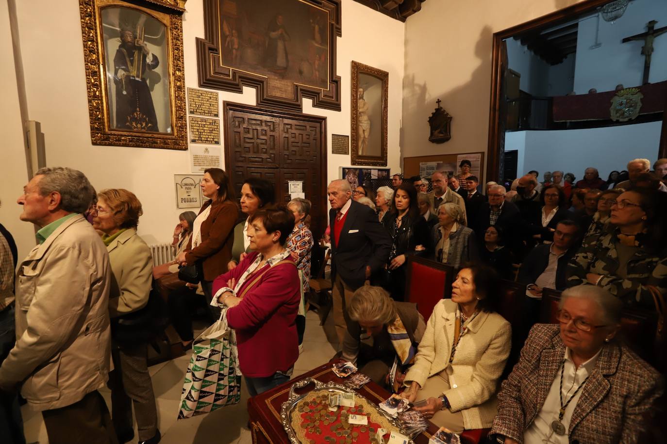 Fotos: el popular y fervoroso Viernes de Dolores en Córdoba