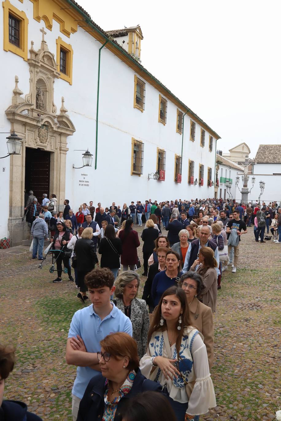 Fotos: el popular y fervoroso Viernes de Dolores en Córdoba