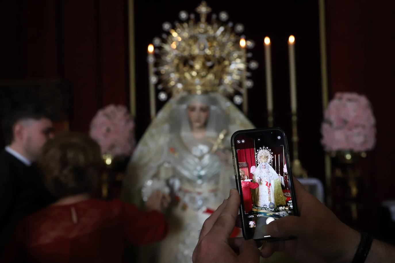 Fotos: el popular y fervoroso Viernes de Dolores en Córdoba