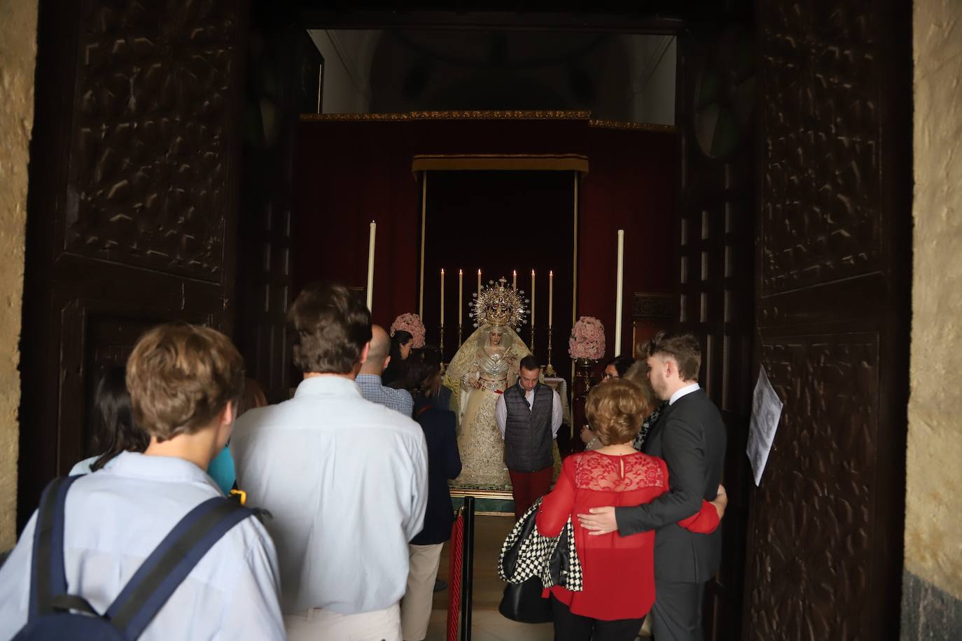 Fotos: el popular y fervoroso Viernes de Dolores en Córdoba