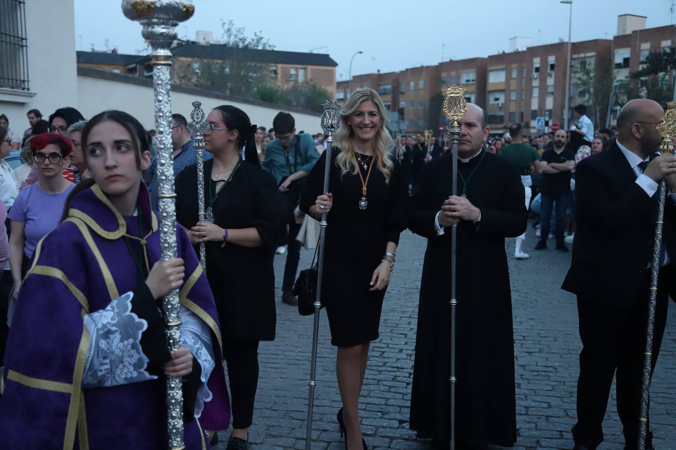 Fotos: la entusiasta procesión de la cofradía de la O en Córdoba