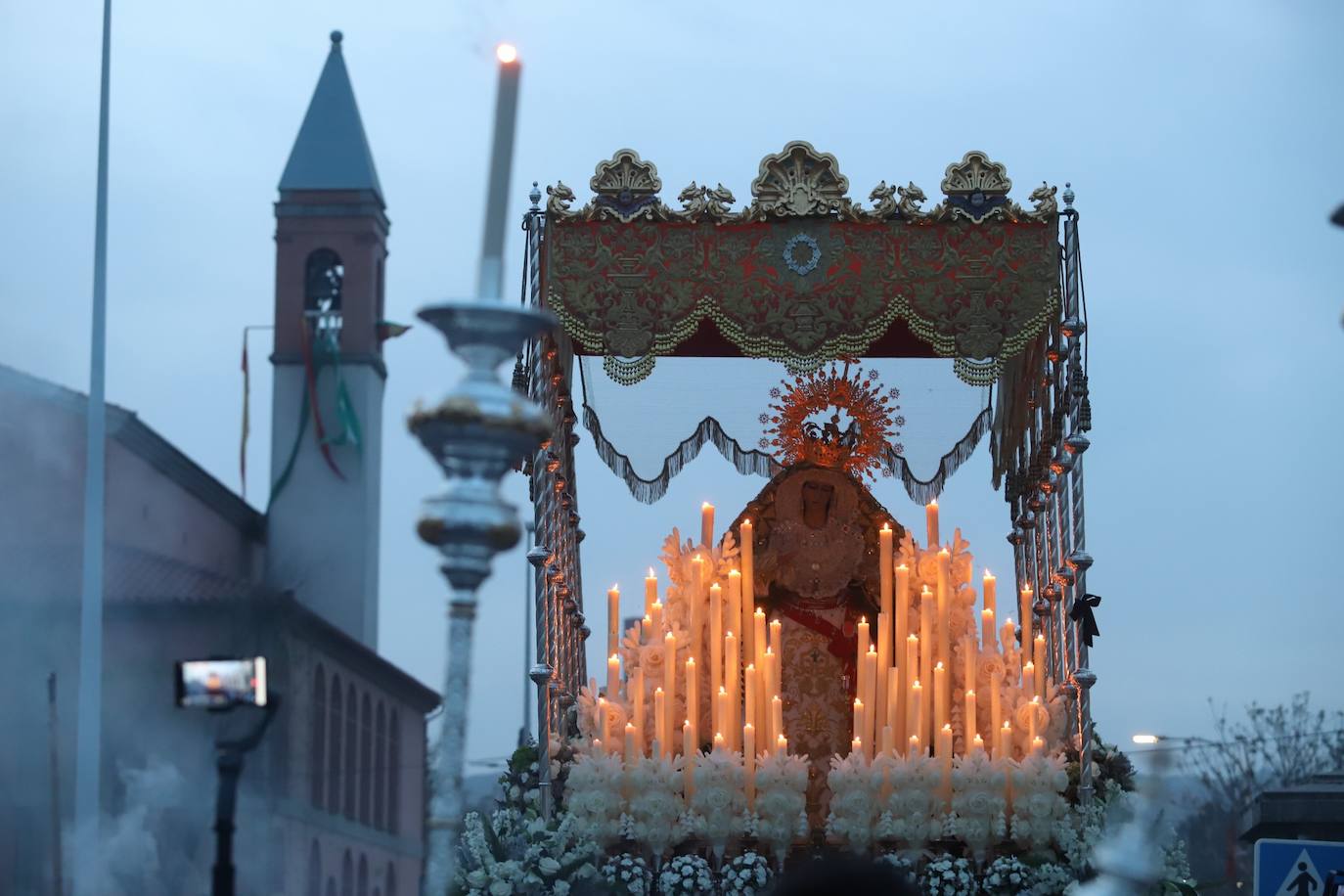 Fotos: la entusiasta procesión de la cofradía de la O en Córdoba
