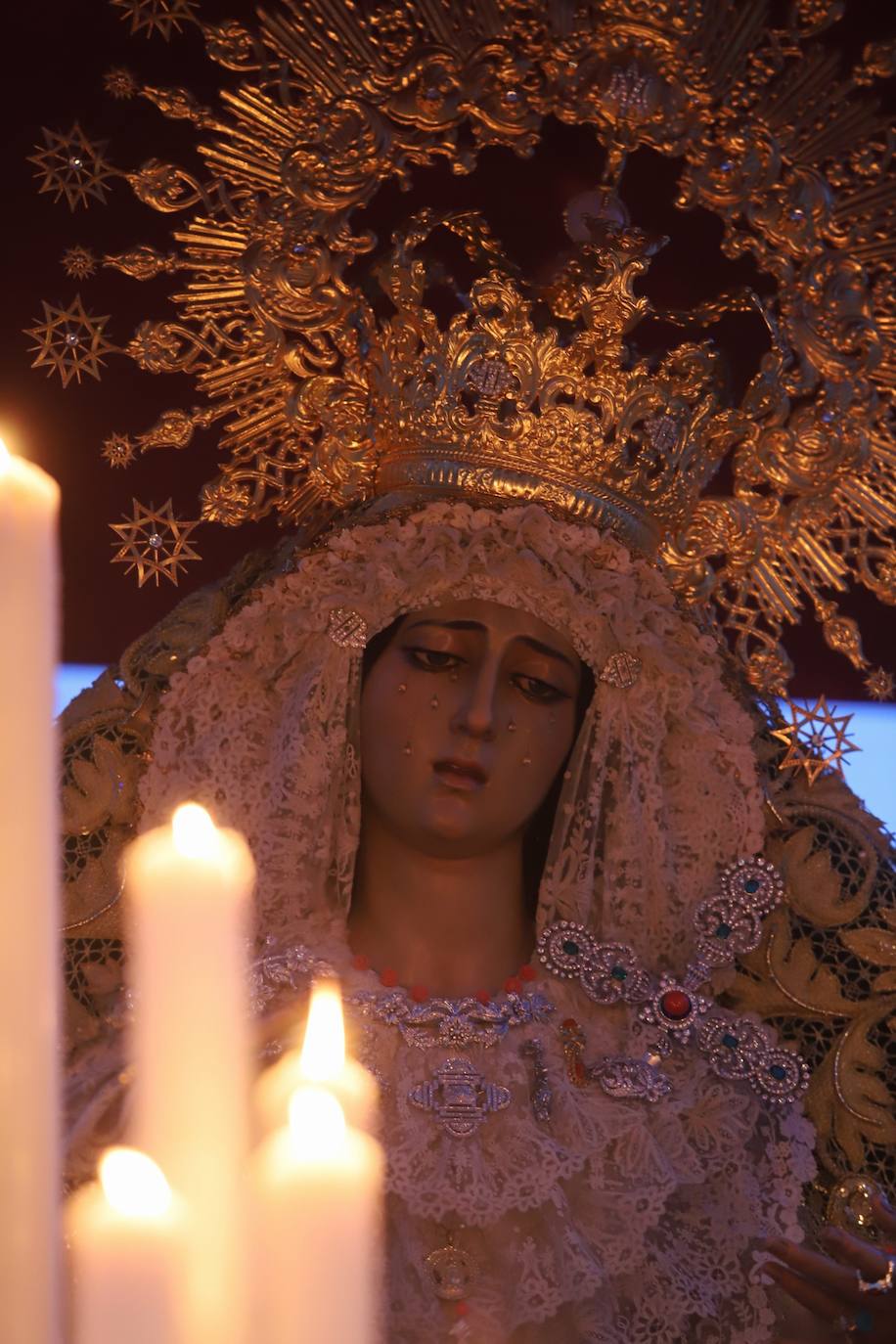 Fotos: la entusiasta procesión de la cofradía de la O en Córdoba