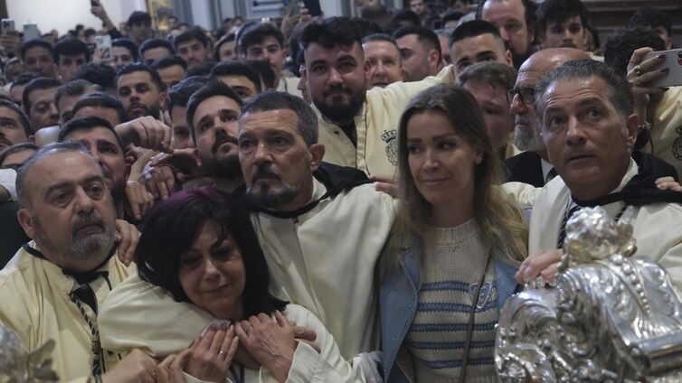 Antonio Banderas tras la suspensión de la salida de su hermandad en Málaga: «Este año nos han tocado las lágrimas»