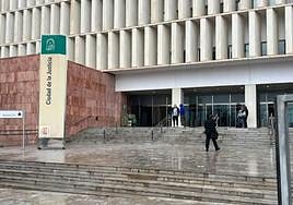 Condenado a casi cuatro años de cárcel por abusar de la hija de seis años de su inquilina en Málaga