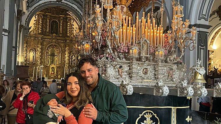 El pequeño Moisés con sus padres en San Juan