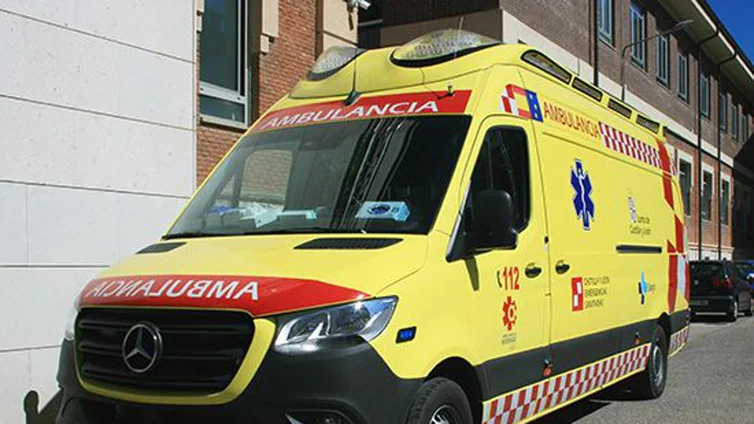 Muere un joven de 35 años al salirse su vehículo de la vía en Las Ventas de Albares (León)