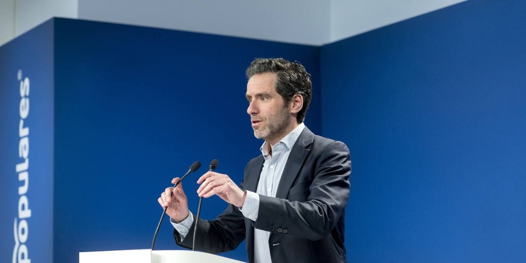 Génova promete escuchar al PP catalán antes de decidirse por el candidato del 12M