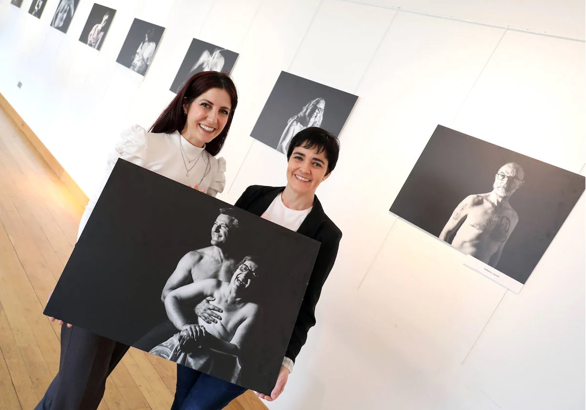 Las fotógrafas Amanda Ascarza Sánchez de Rojas y Ana Pérez Herrera