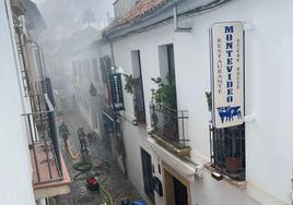 Incendio en Córdoba: Susto en la concurrida calle turística Tomás Conde