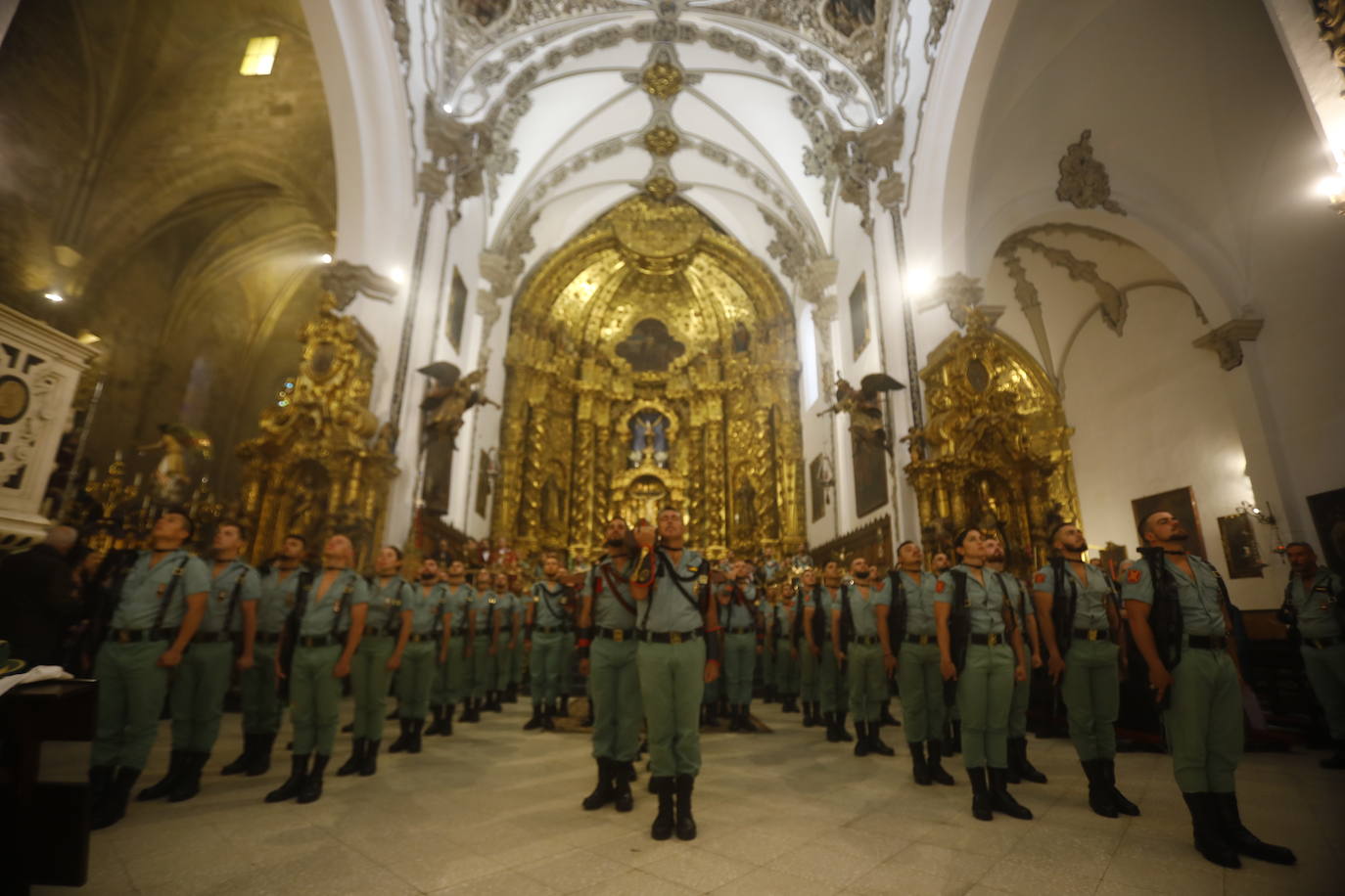 Las imágenes del vía crucis del Señor de la Caridad de Córdoba el Viernes Santo de 2024