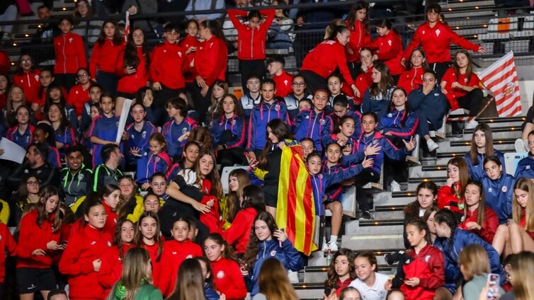 El Velódromo Luis Puig acoge una potente ceremonia de inauguración de la IV Valencia Cup Girls 2024