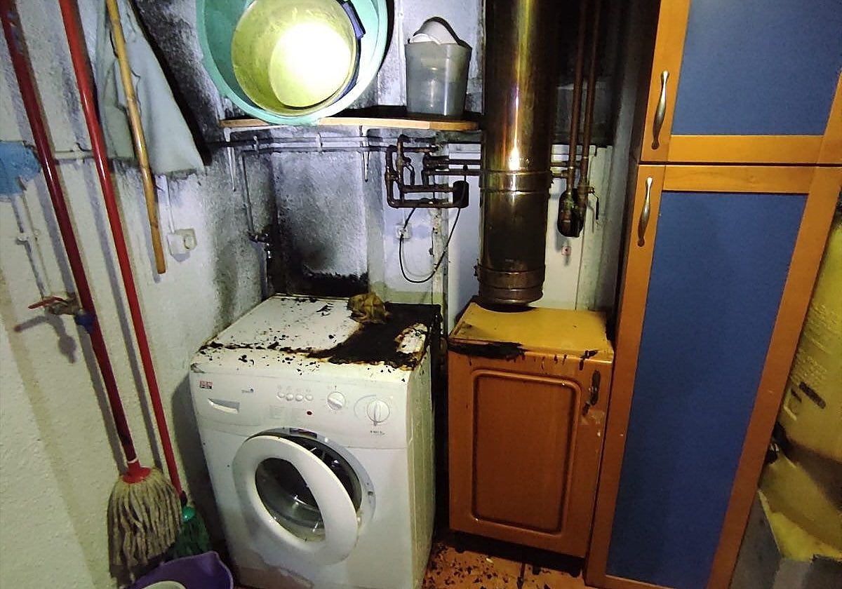 Tres afectados por inhalación de humo en un incendio en su vivienda de ...