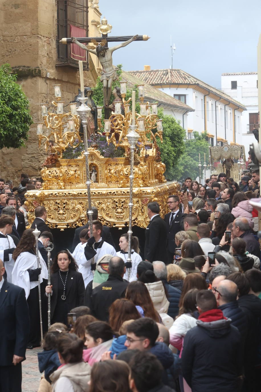 Fotos: los bellos traslados del Amor y la Vera-Cruz desde la Catedral de Córdoba a sus templos
