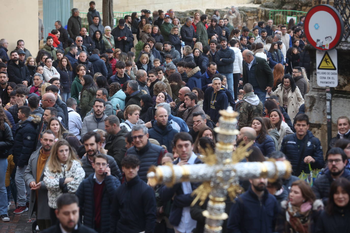 Fotos: los bellos traslados del Amor y la Vera-Cruz desde la Catedral de Córdoba a sus templos