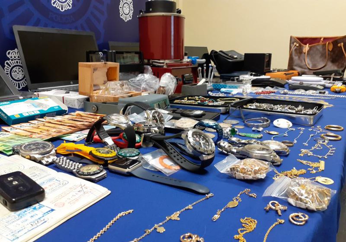 Relojes de alta gama intervenidos en una operación policial