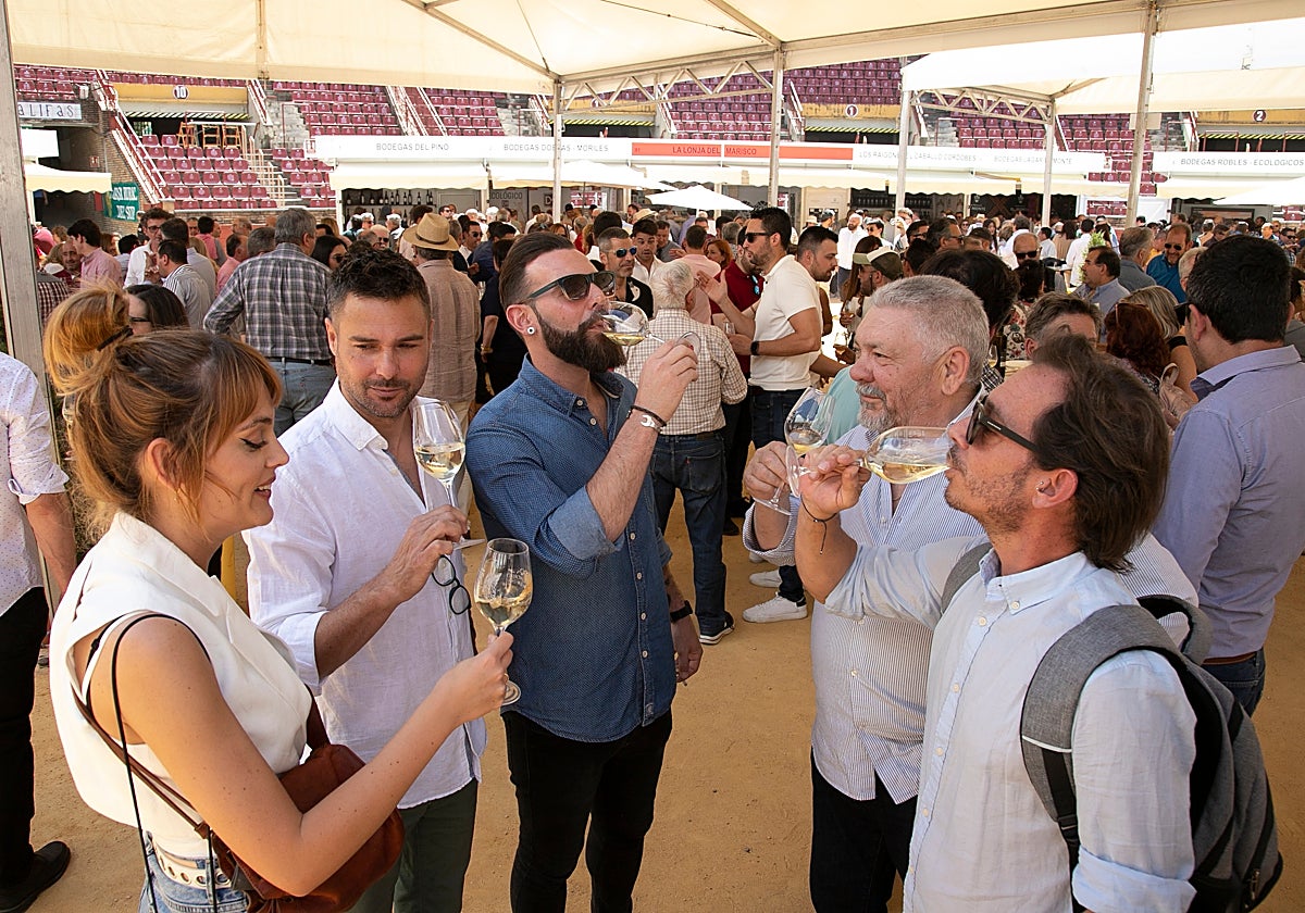 Participantes en la última edición de la Cata del Vino Montilla-Moriles en Los Califas