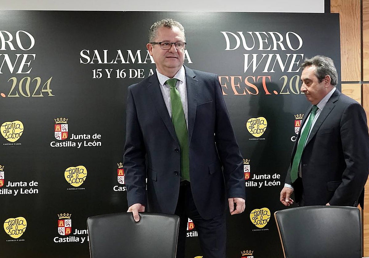 Gerardo Dueñas y Rafael Sáez, este martes durante la presentación del programa de la tercera edición del congreso Duero Wine