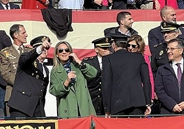 Las imágenes de la espectacular exhibición de la Policía Nacional en la plaza de toros de Toledo