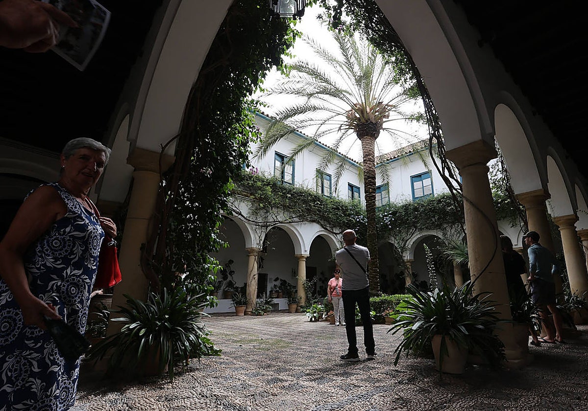Patio de Recibo del Palacio de Viana