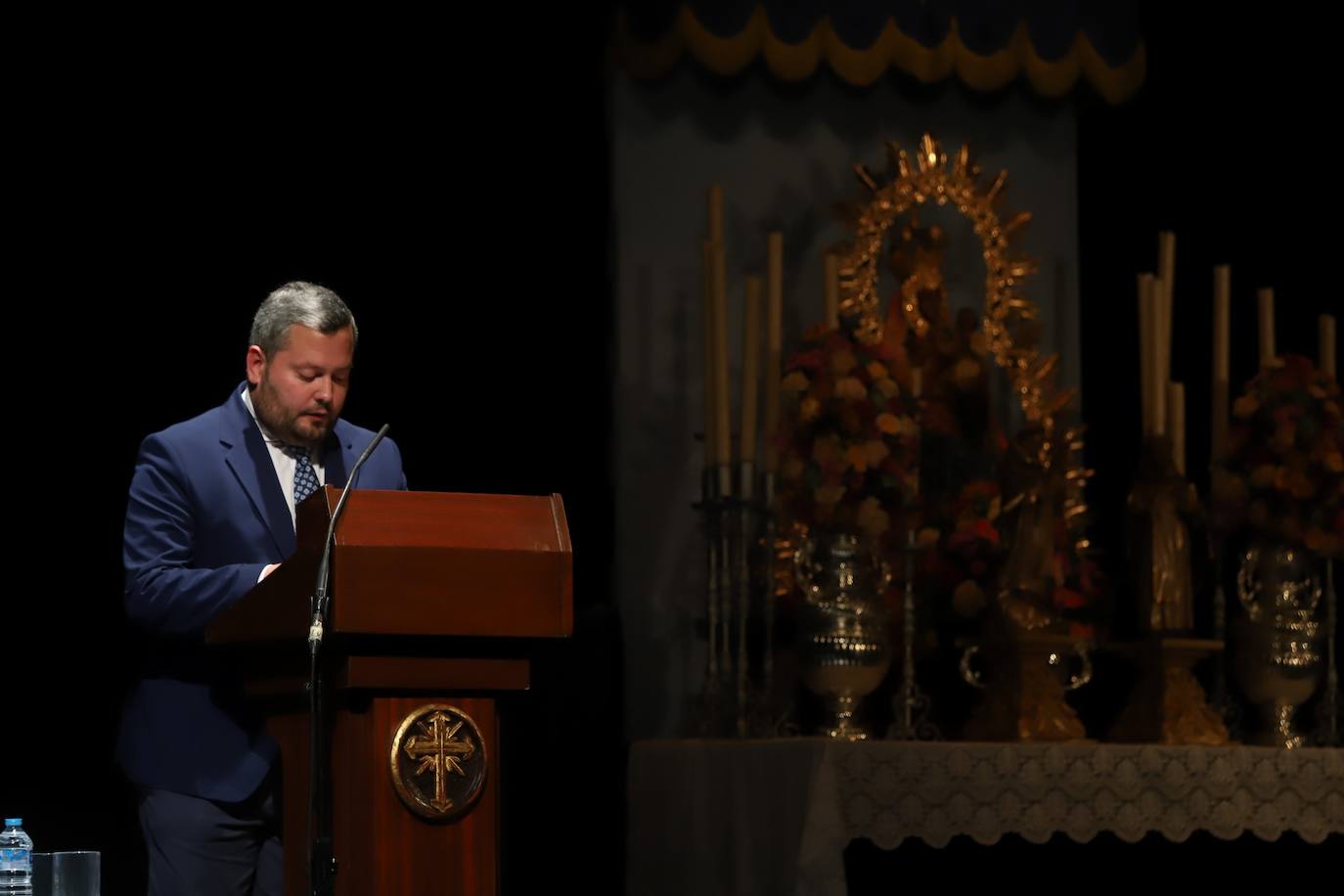 Las imágenes del pregón de las glorias de Córdoba por fray Manuel García y el cartel de David Payán