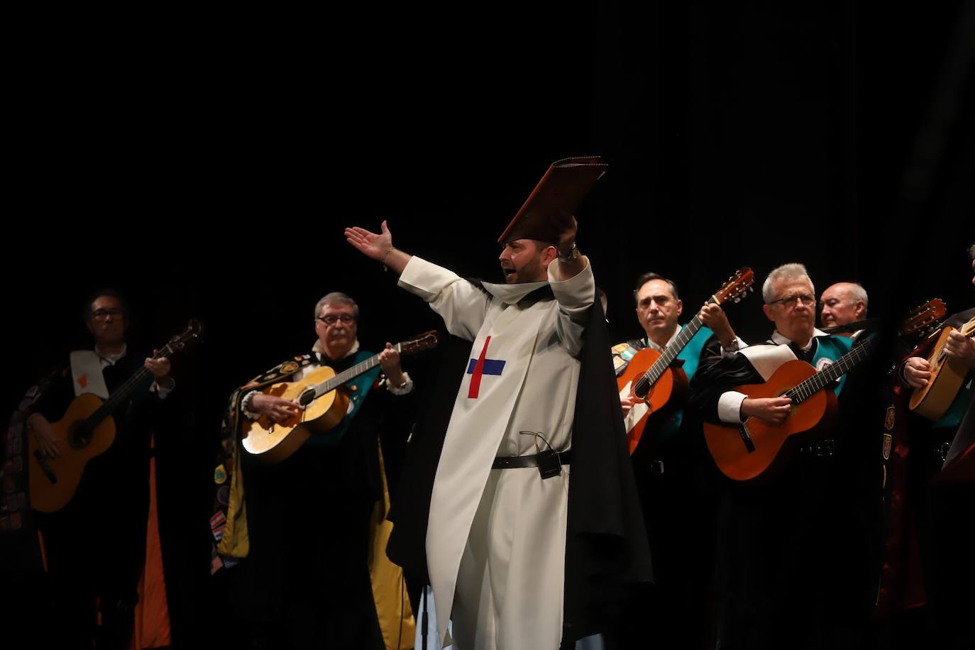 Las imágenes del pregón de las glorias de Córdoba por fray Manuel García y el cartel de David Payán