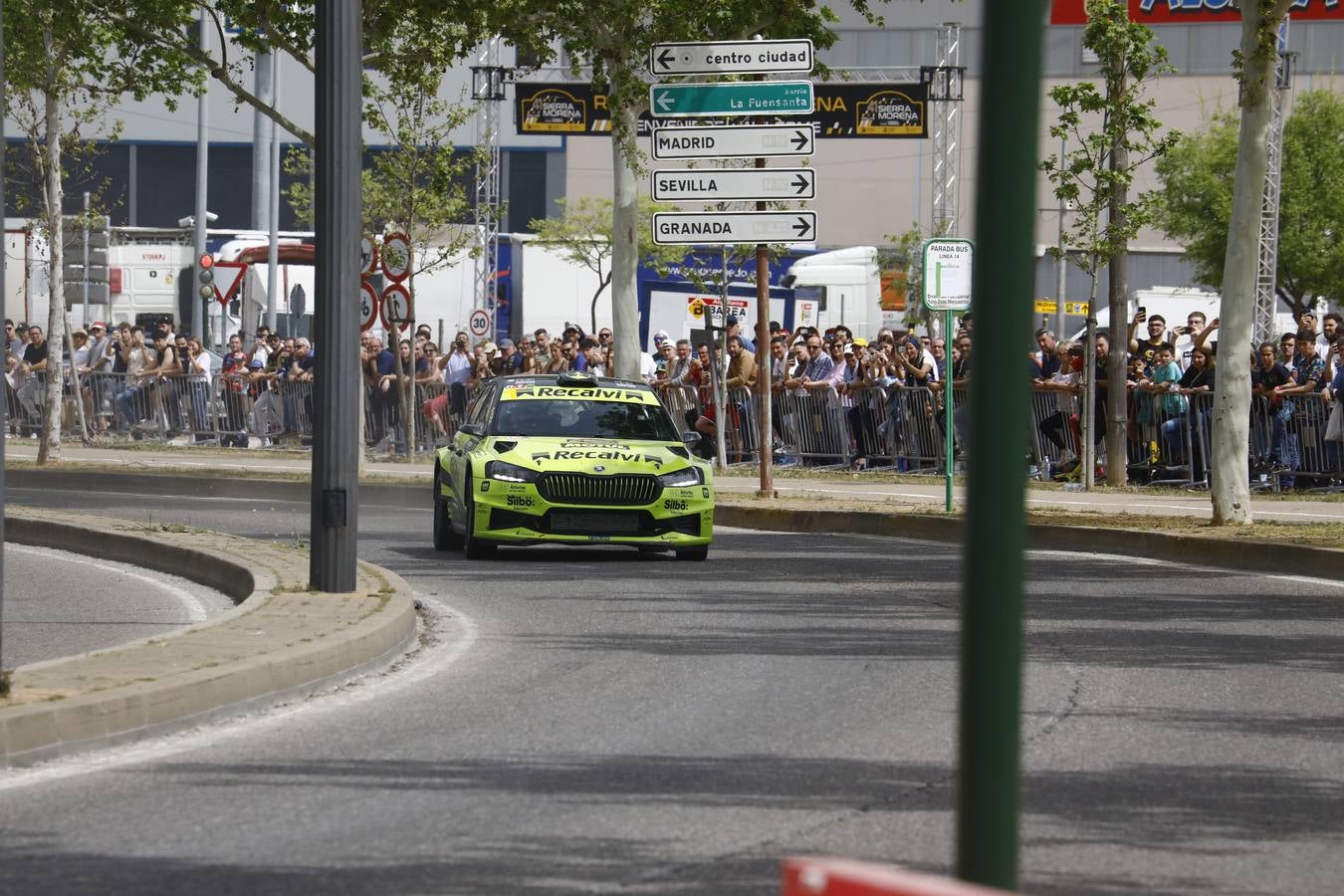 Las mejores imágenes del trepidante tramo urbano del Rallye Sierra Morena 2024