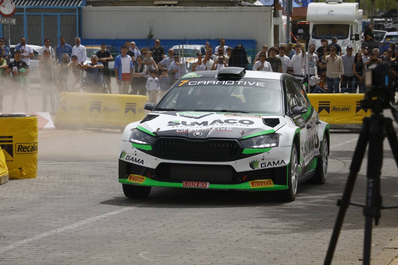 Las mejores imágenes del trepidante tramo urbano del Rallye Sierra Morena 2024