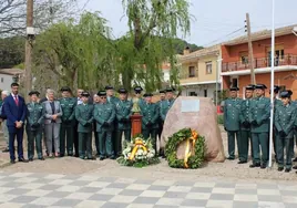 Valverde de Júcar (Cuenca) rinde homenaje a la Guardia Civil con un monumento