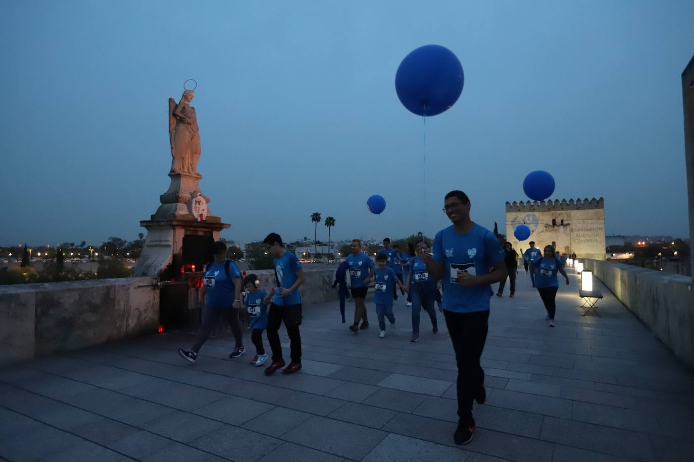 Las imágenes de la solidaria Carrera por el Autismo en Córdoba