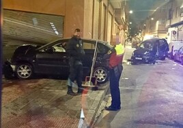 Un conductor a la fuga abandona sin auxilio a una mujer atrapada de madrugada tras embestir su coche