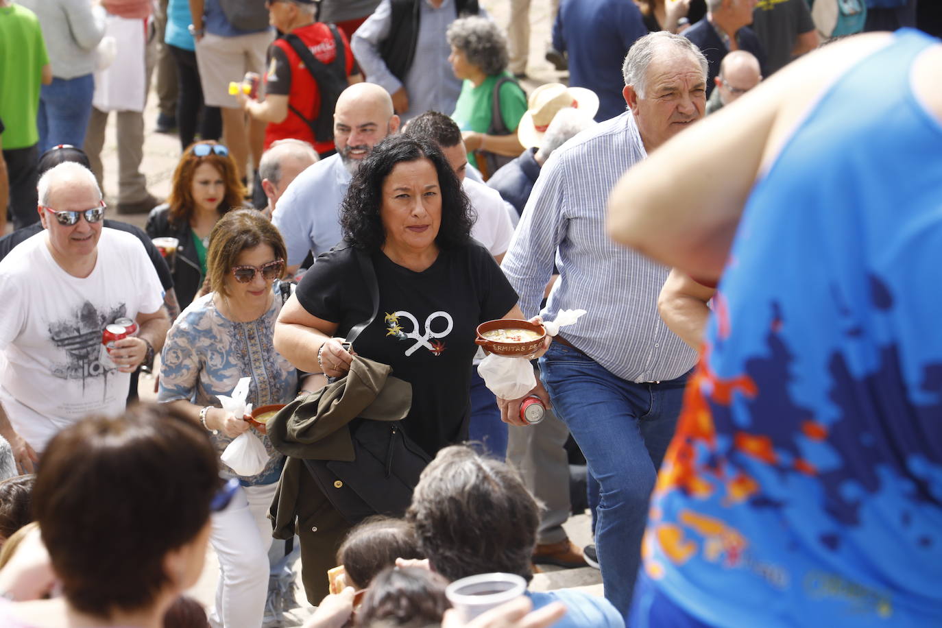 Fotos: las populares y concurridas habas de las Ermitas de Córdoba