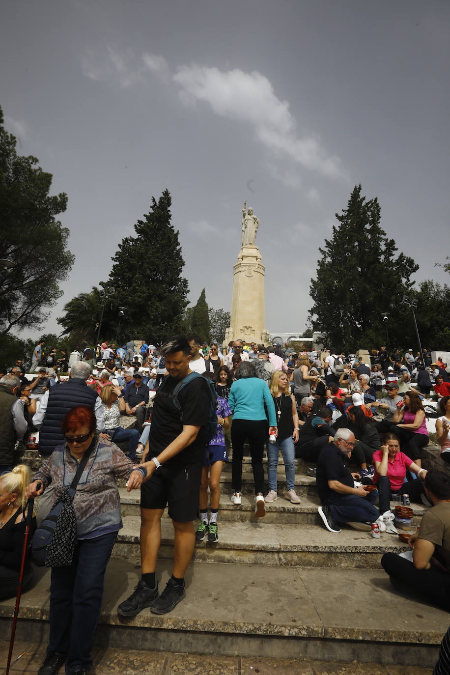 Fotos: las populares y concurridas habas de las Ermitas de Córdoba