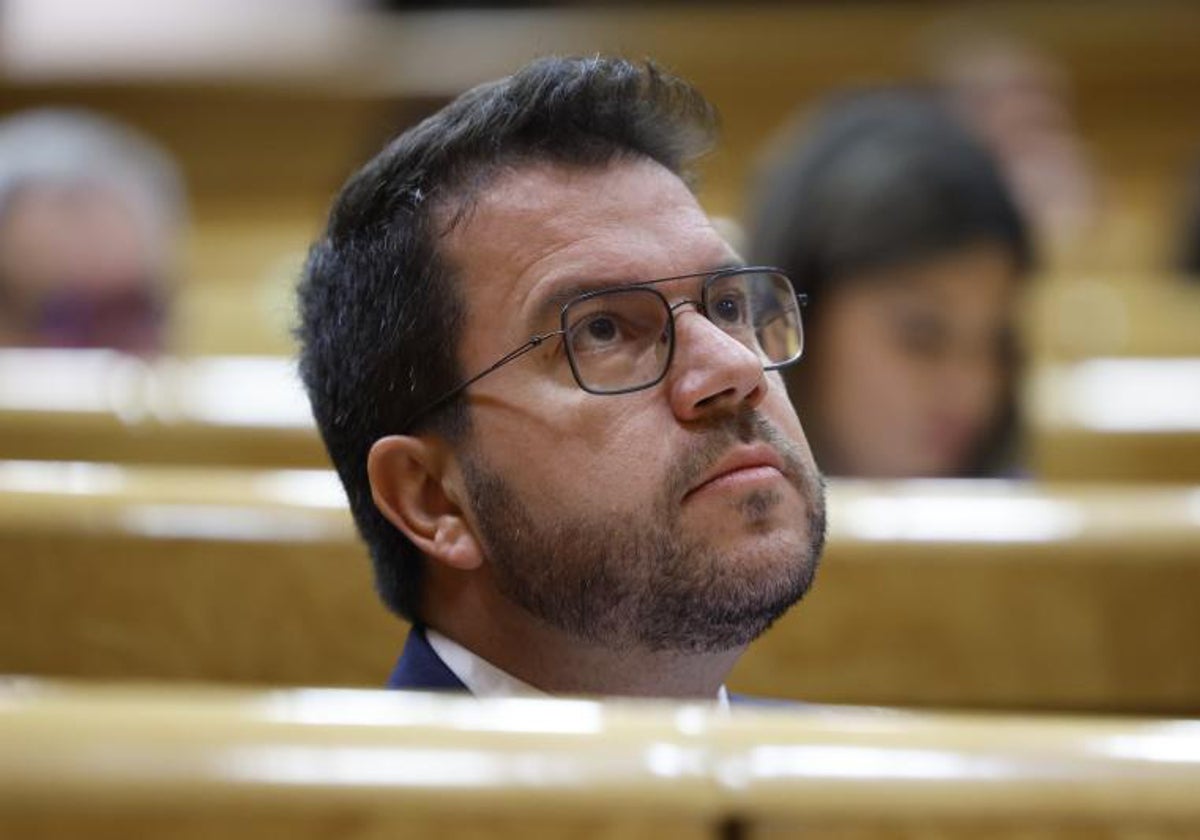 El presidente de la Generalitat, Pere Aragonès, al inicio de la sesión de la Comisión General de Comunidades Autónomas celebrada este lunes en el Senado en la que se debatirá la ley de amnistía