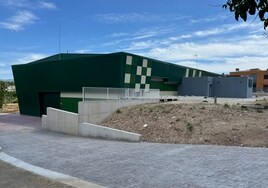 El Ayuntamiento de Lucena fija mayo para inaugurar el nuevo pabellón deportivo