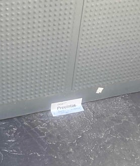 Imagen secundaria 2 - Un hombre mata a su mujer y a sus dos hijos de ocho años y se suicida en El Prat (Barcelona)