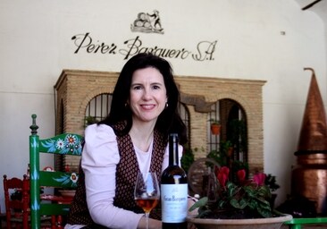 Adela Córdoba: «Cuidamos la viña como los jardineros de Versalles»