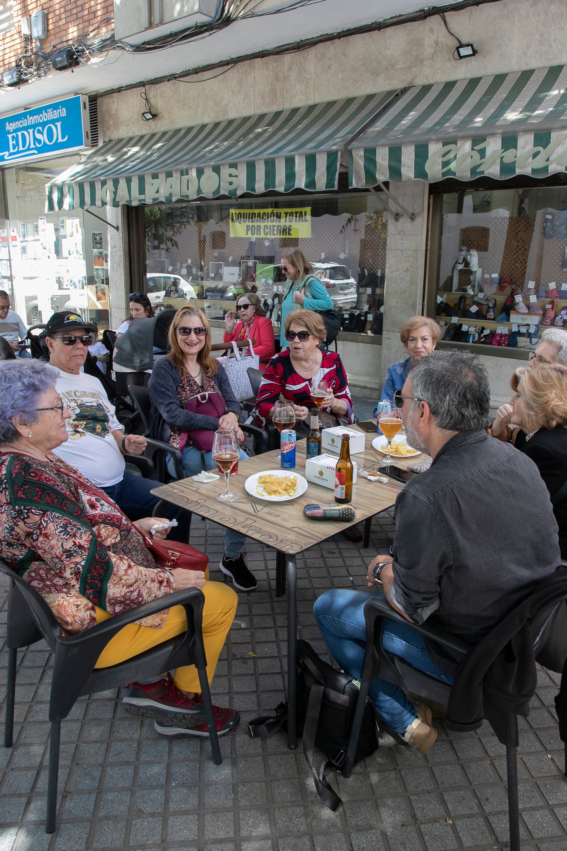 Fotos: un barrio de Córdoba sumido en la quietud por dos crímenes en una semana