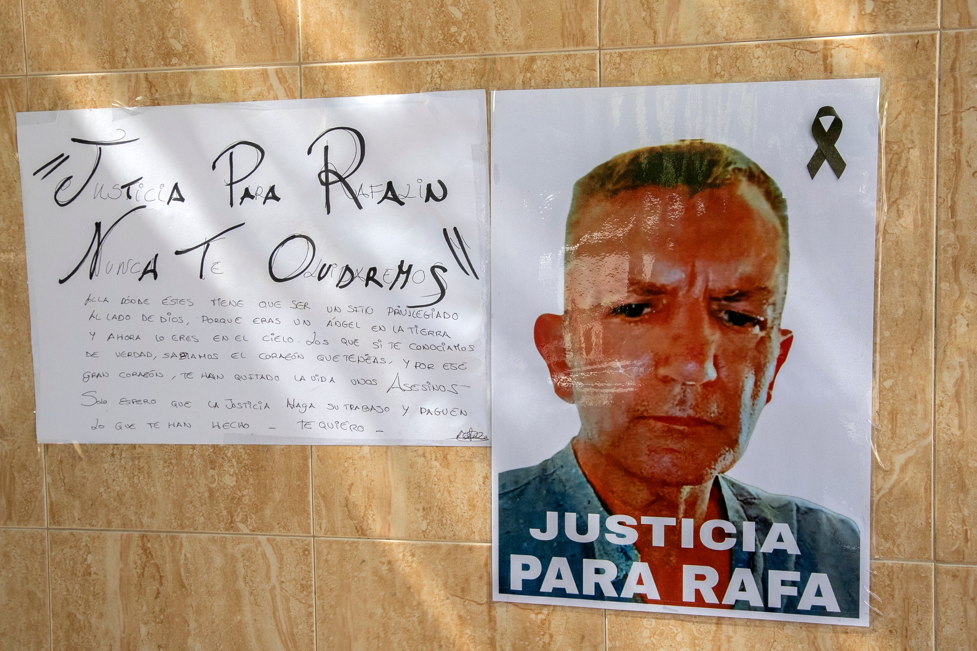 Fotos: un barrio de Córdoba sumido en la quietud por dos crímenes en una semana