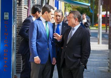 Juanma Moreno y Emiliano García-Page celebran que Andalucía y Castilla La Mancha son «comunidades hermanas»
